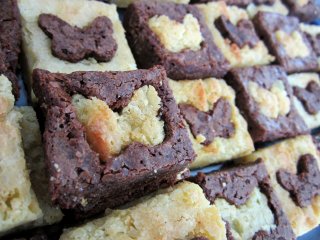 butterfly brownies, white and dark