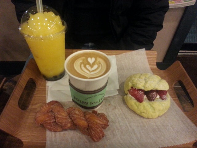 drinks and dessert from Tous les Jours